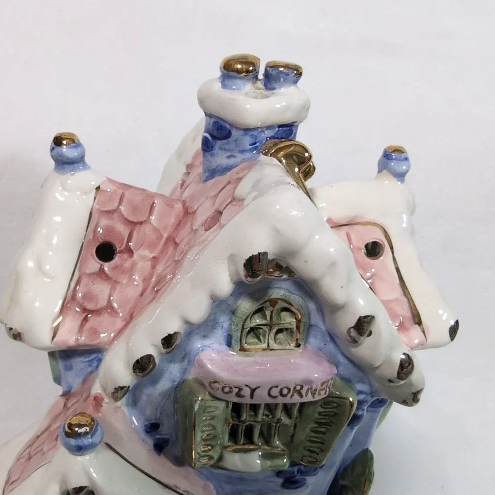 Vintage Cozy Corner Blue Pink Ceramic Lighted Cottage Christmas House 50s-70s - Picture 8 of 8